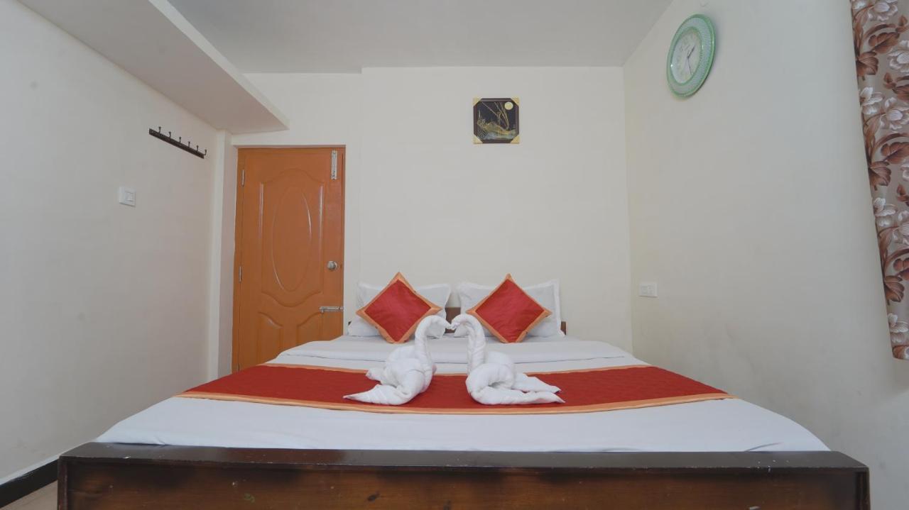 Hotel Amuthu Residency Udagamandalam Exterior foto