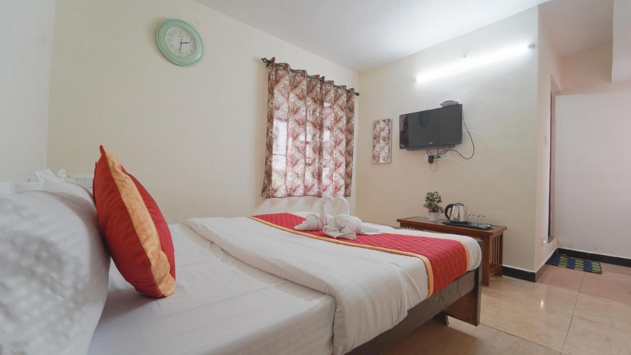 Hotel Amuthu Residency Udagamandalam Exterior foto