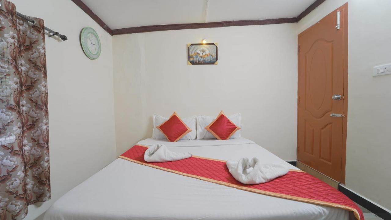 Hotel Amuthu Residency Udagamandalam Exterior foto
